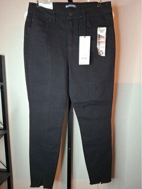 Blue Spice Women's Black Denim Skinny Jeans NWT size 9